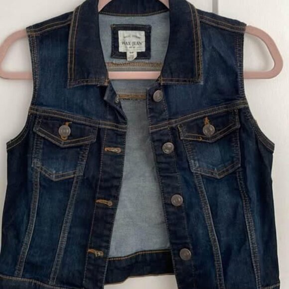 Small Jean/ Denim Vest - Picture 1 of 3